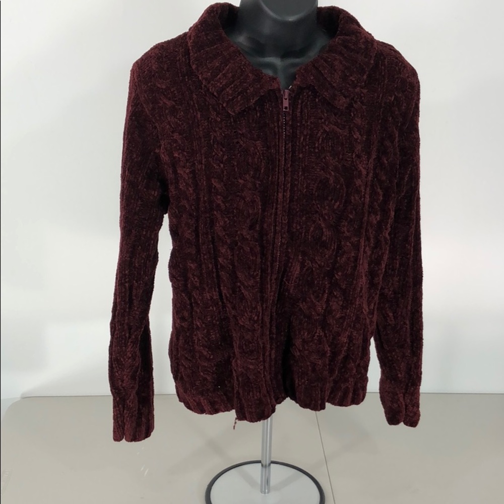 Maroon zip up sweater